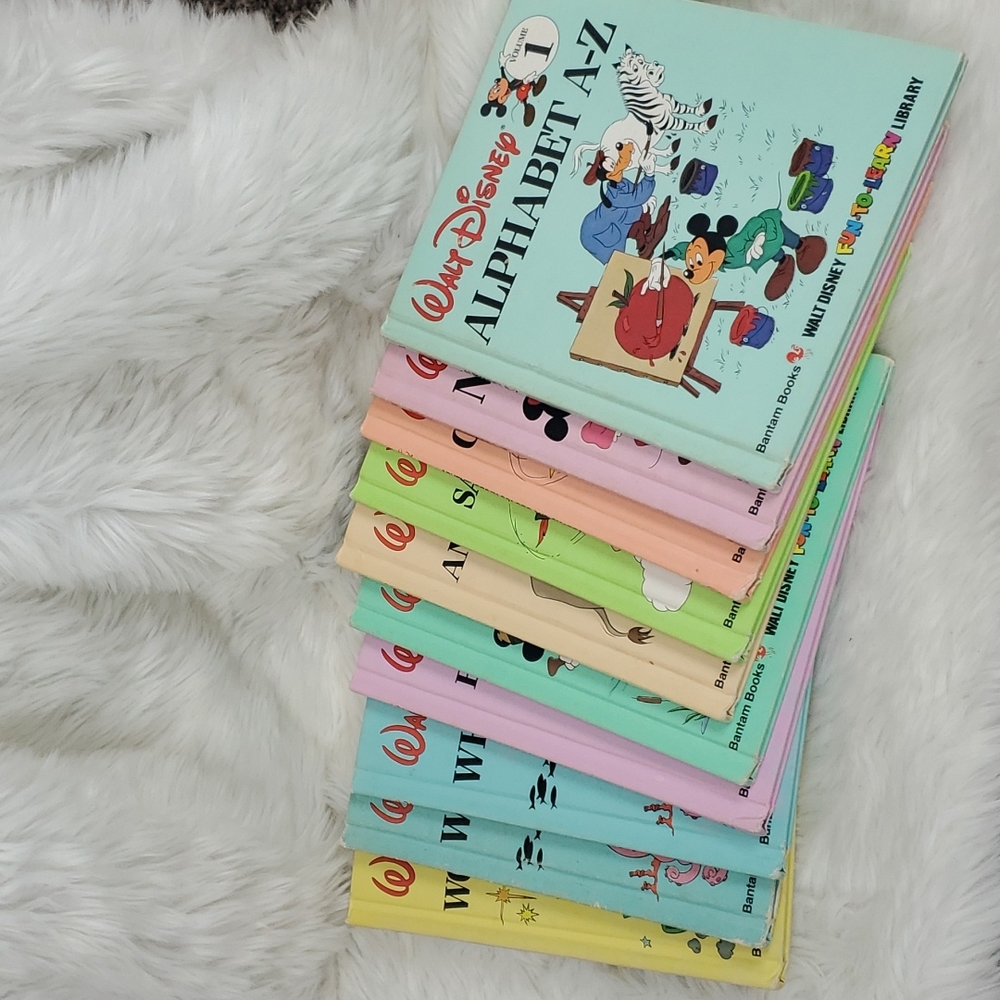 Vintage 1989 Walt Disney Bundle 10 books hard cover 1-9 Bantam Books